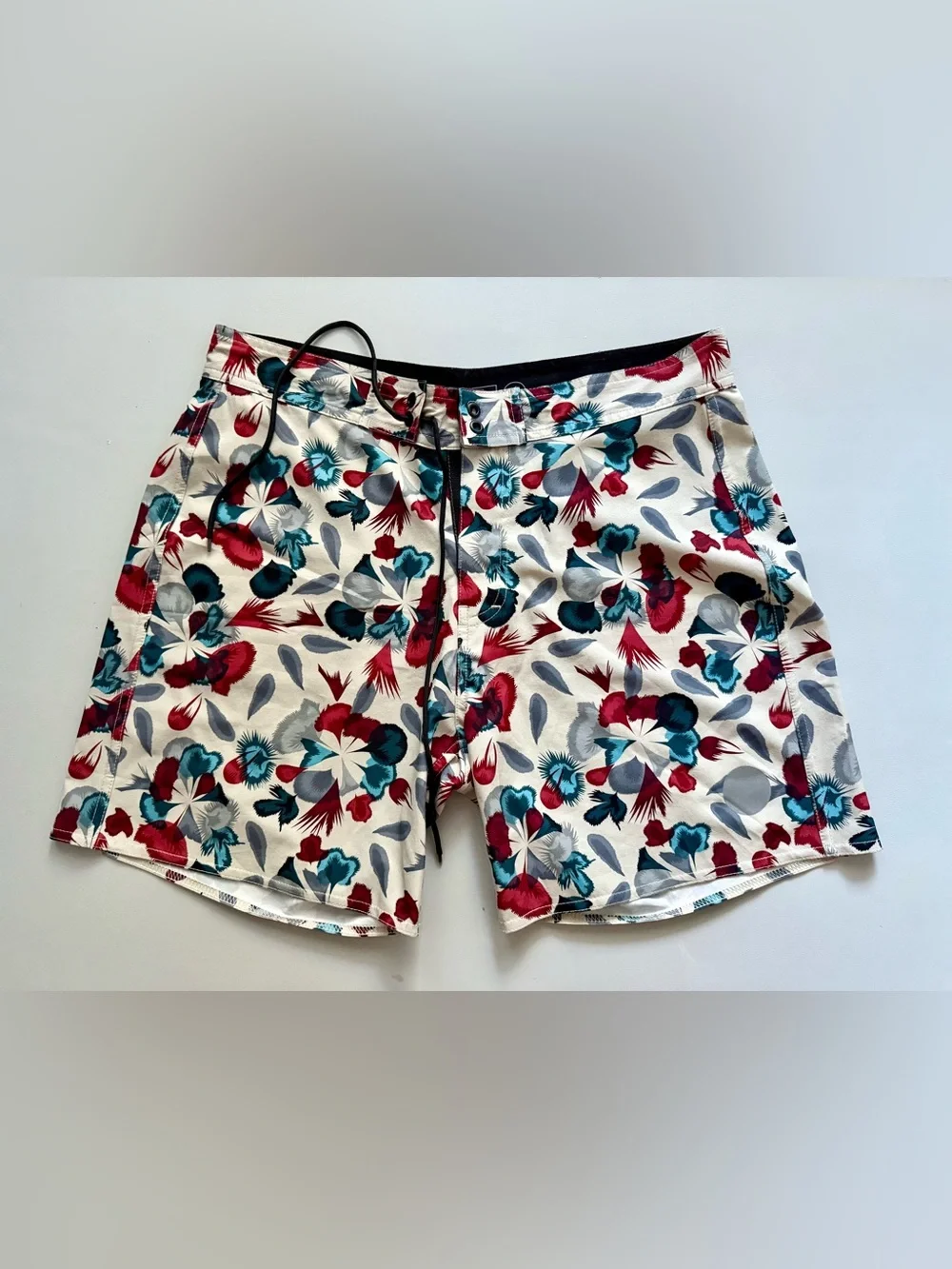 Saturday NYC board shorts size 32